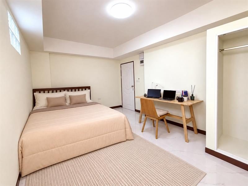 @10 Victory Apartment